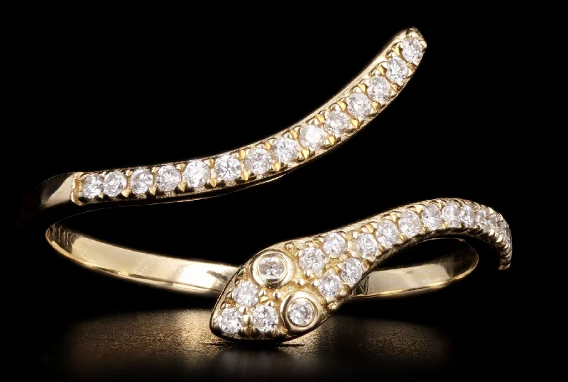 14K White or Yellow Gold 0.25 Carat Total Weight Diamond Snake Ring