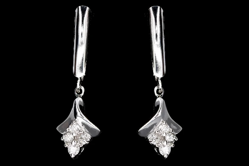 Modern 14K White Gold .20 Carat Total Weight Round Brilliant Diamond Drop Earrings