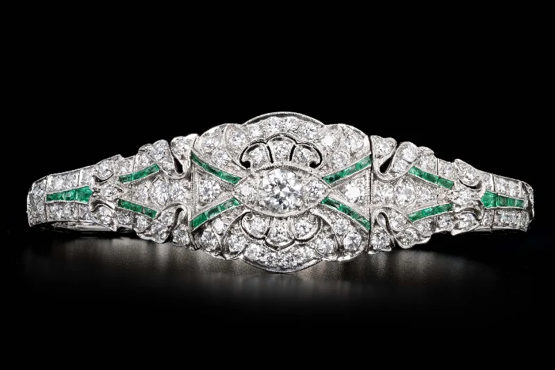 Art Deco Platinum 7.55 Carat Total Weight Old European Cut Diamond & Natural Emerald Bracelet