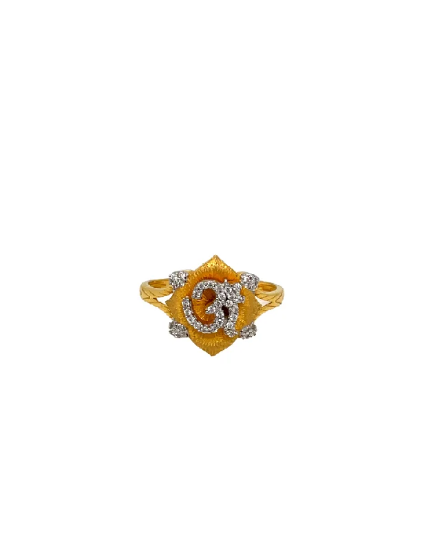 Gold Ladies Ring 22 Karat