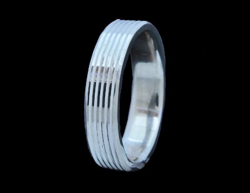 White Gold Band 18 Karat