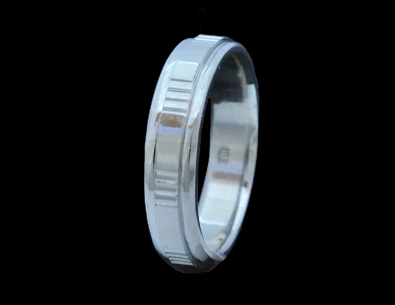 White Gold Band 18 Karat