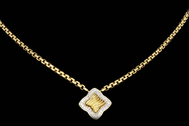 Modern David Yurman Quatrefoil 18K Yellow Gold and Diamond Pendant Necklace